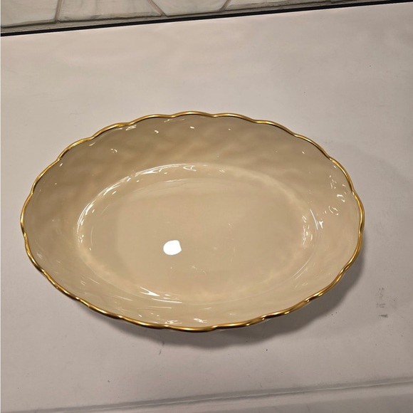 Lenox Ivory Basket Weave Lattice Oval Serving Dish 24k Gold Rim 8 Inches Long - Picture 3 of 4